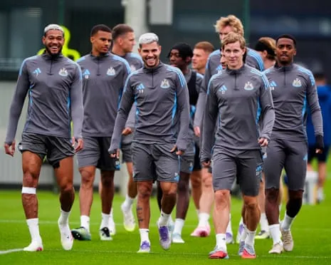 Howe Encourages Squad to Prove They're Elite Competitors Against Barcelona
